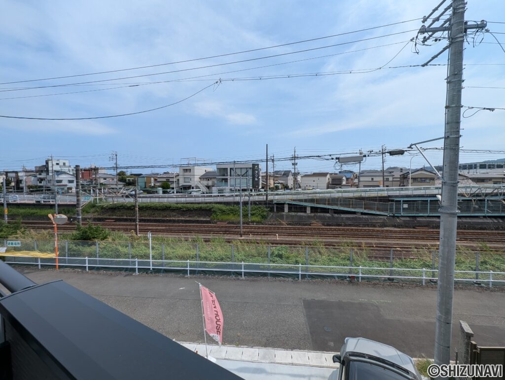 1号棟　ベランダ風景の画像です。