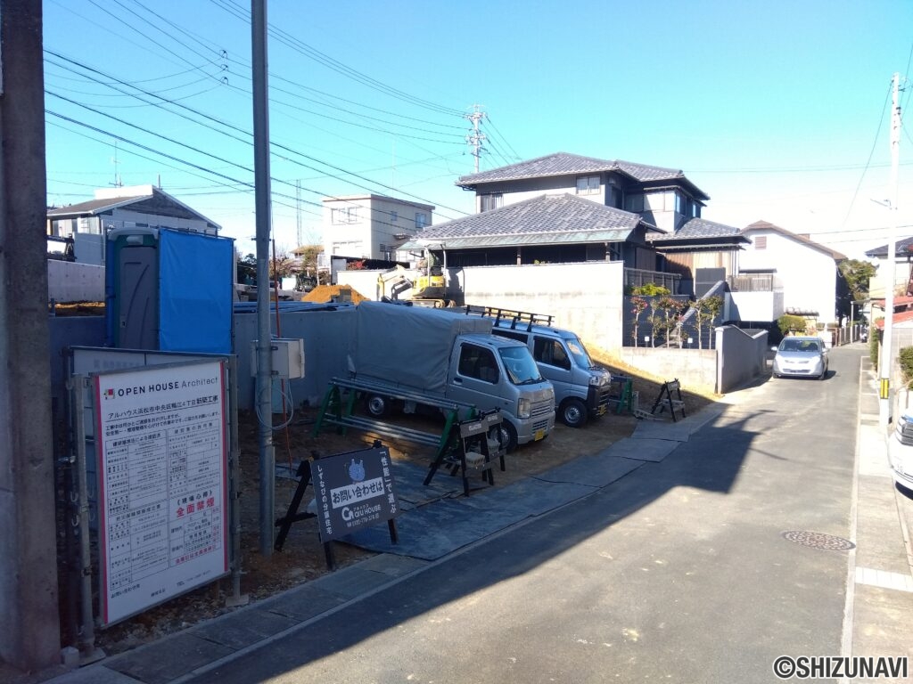 前面道路(南→北)