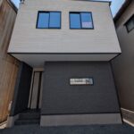 物件正面の写真です。