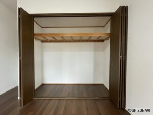 洋室10帖クローゼット