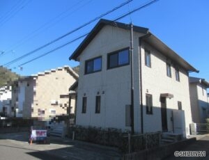 藤枝市清里2丁目 中古住宅の物件画像