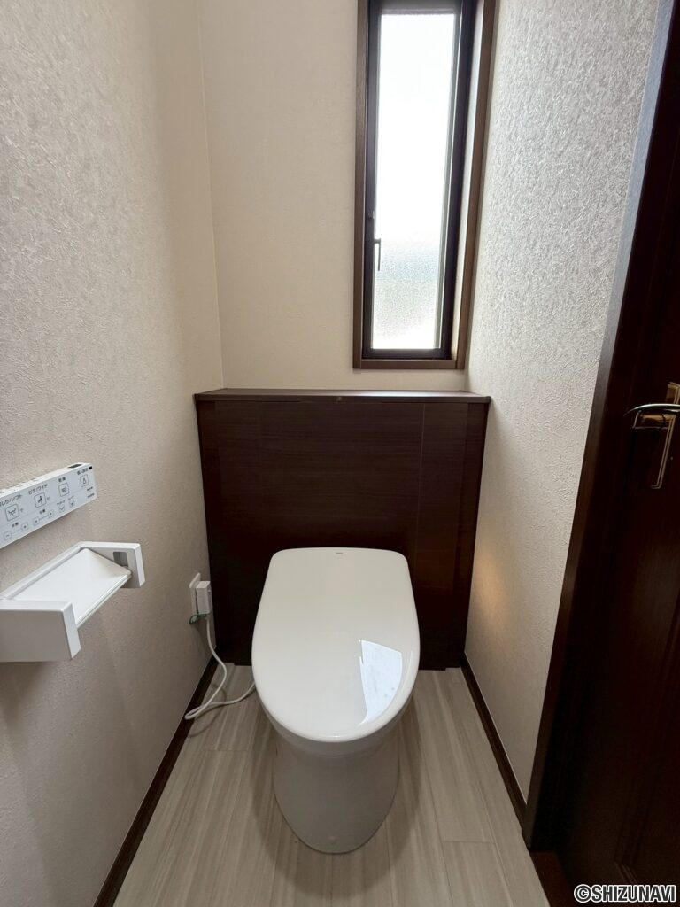 ２階　トイレ新品交換