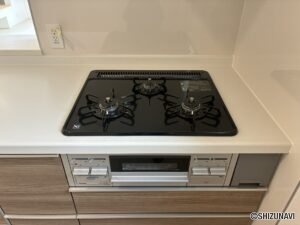 浜松市　中央区　三島町　東栄住宅　三口コンロ　キッチン