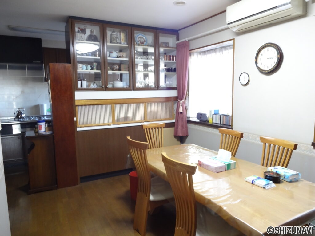宇東川西町戸建て　DK