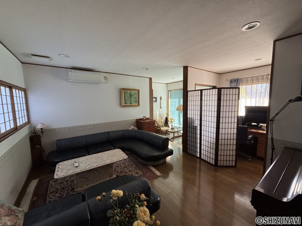 宇東川西町戸建て