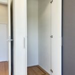 1階洋室クローゼットになります。