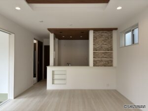 中央区　芳川町　東栄住宅　対面キッチン