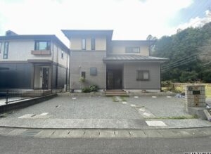 【中古住宅】島田市ばらの丘　5DK　納戸　畳コーナーの物件画像