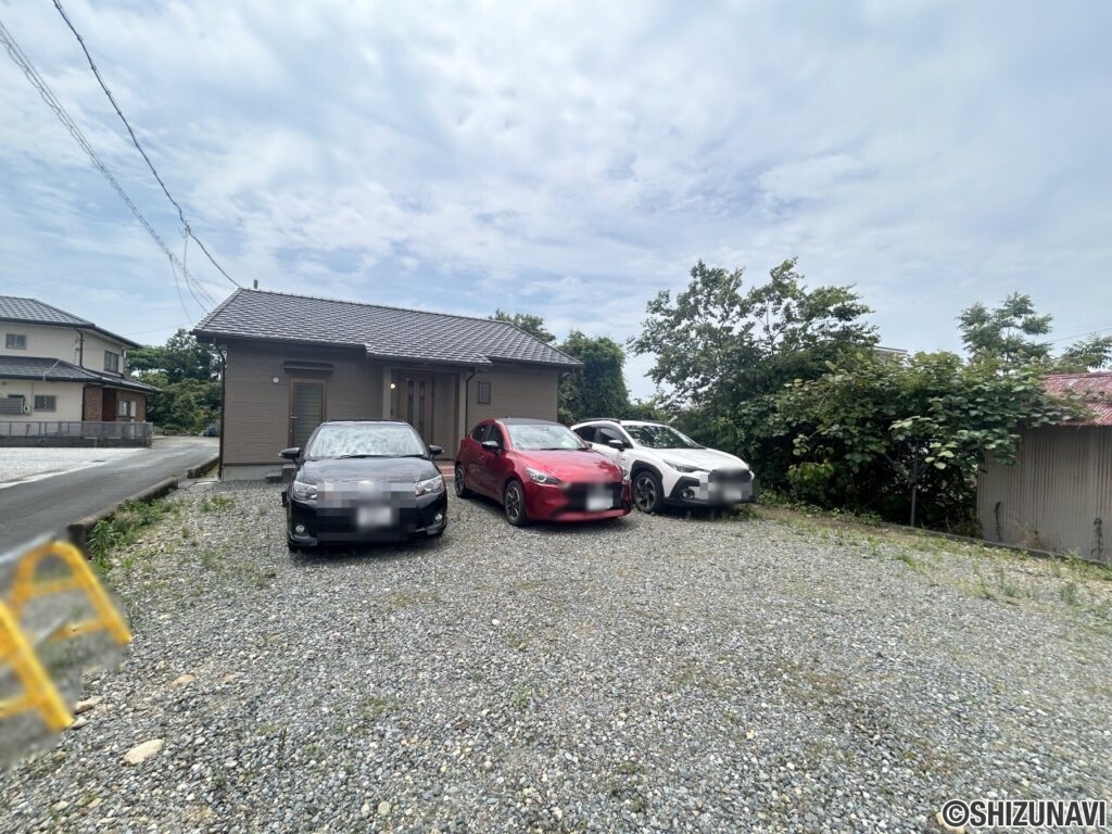 【リフォーム済/外観（別角度）】外壁塗装を行いました。ご購入後、すぐにご自身で塗装の必要がないのは嬉しいポイントです。