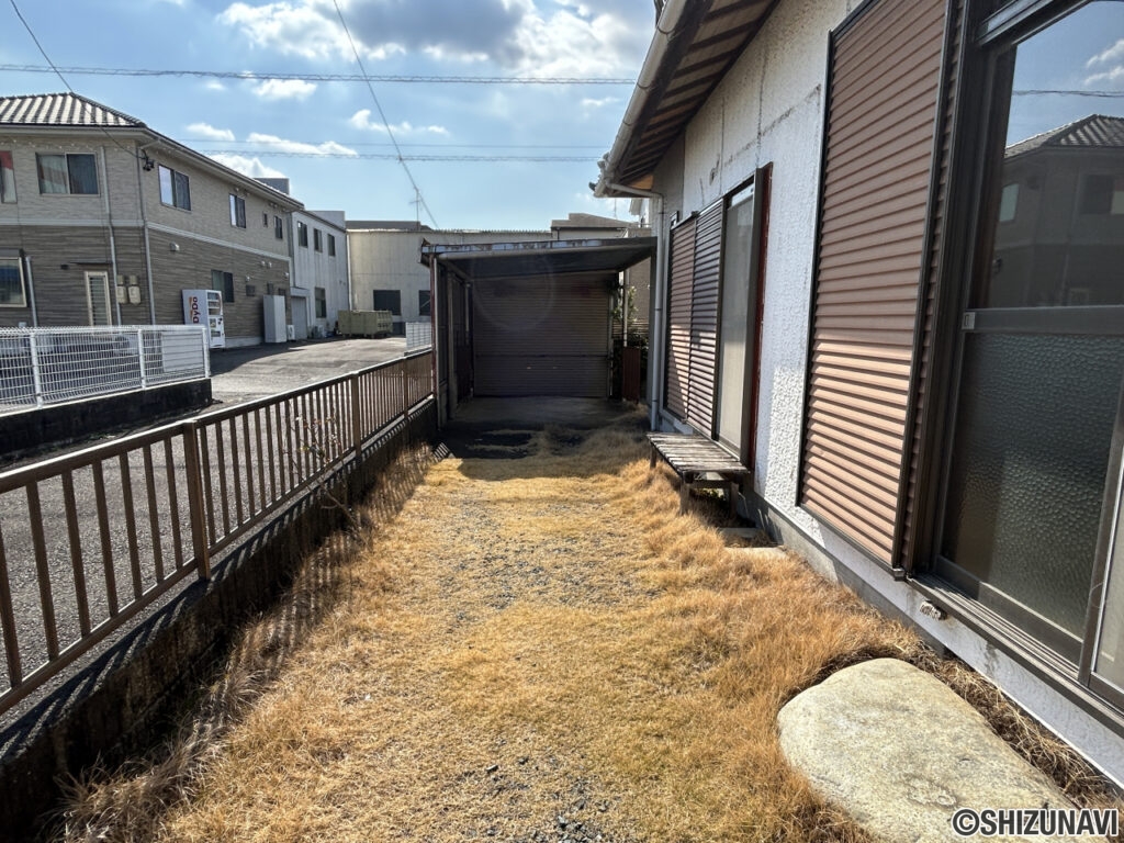カチタス　岸町　庭