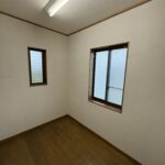 2階の納戸です。収納に便利です。