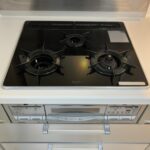 グリル付き3口コンロでお料理の効率UP♪
