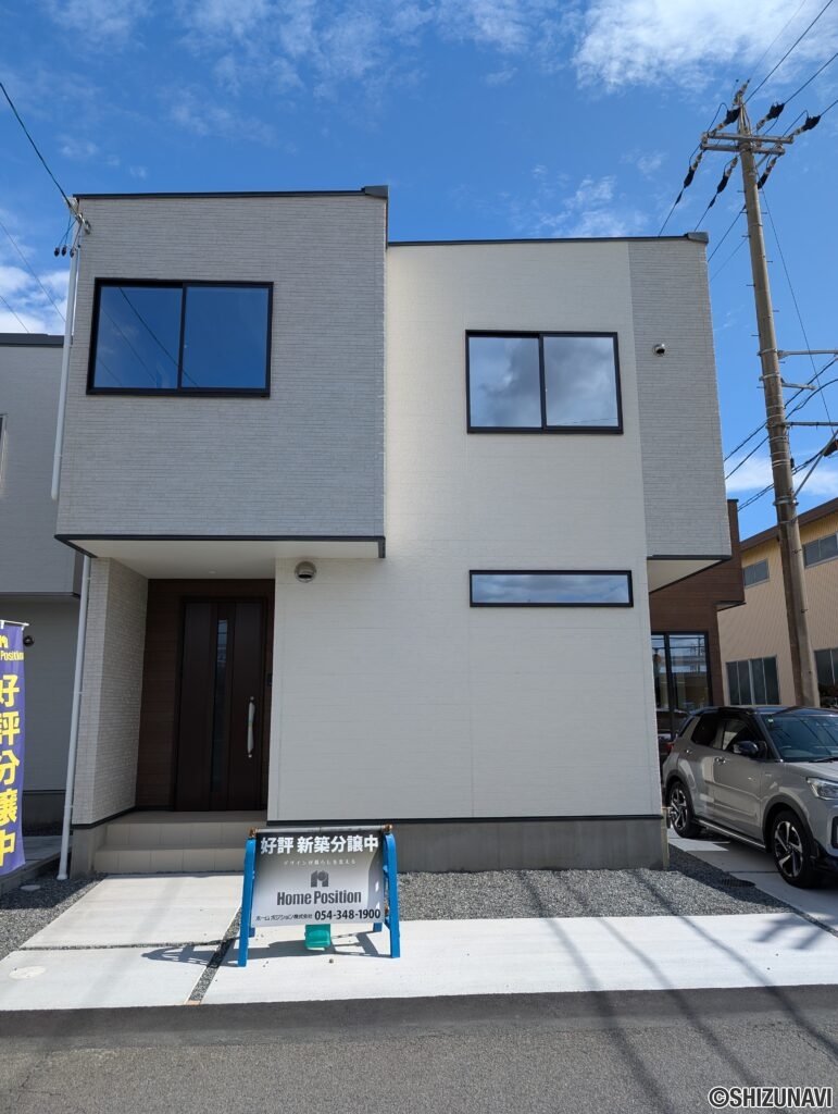 1号棟正面の画像です。