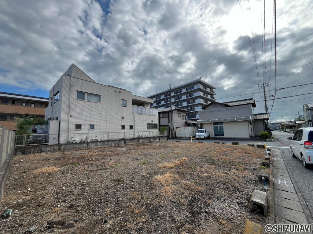 沼津市若葉町　約66坪角地の住宅用地が出ました！沼津市立金岡小学校・金岡中学区の画像