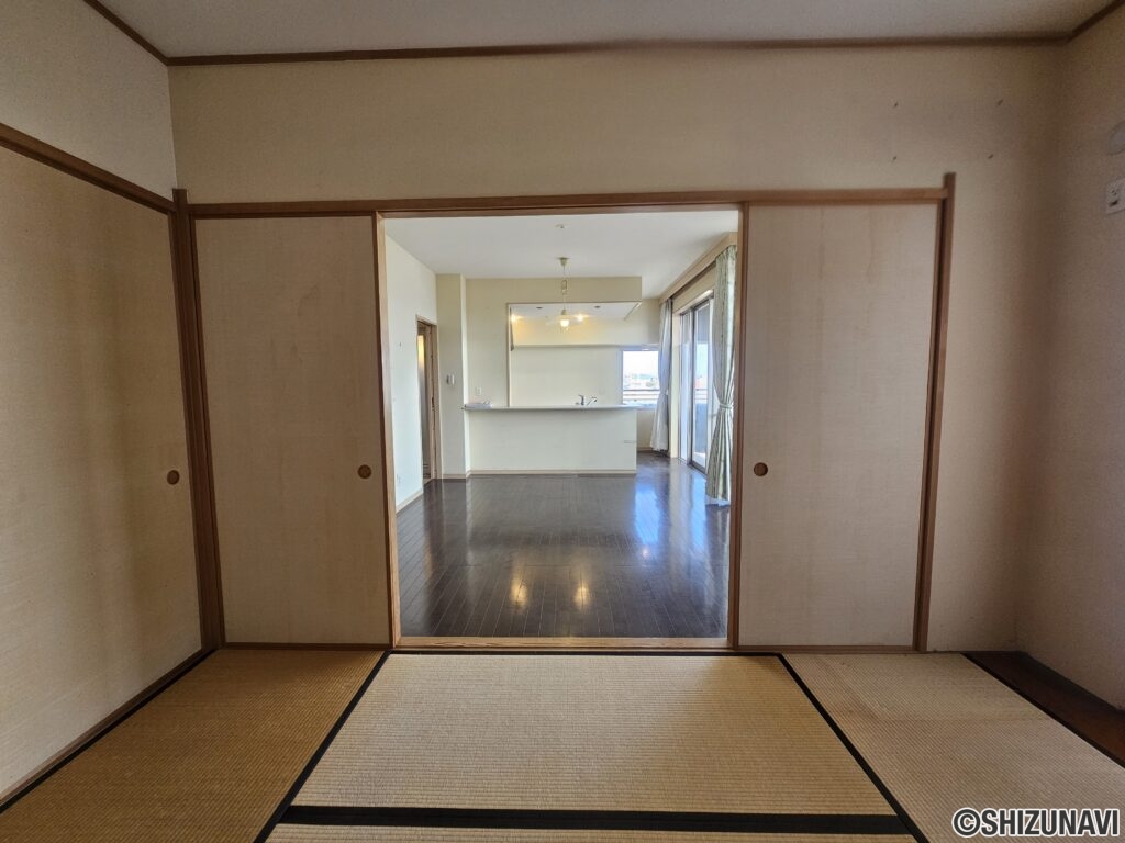 クイーンズタウン今泉　501号室　角部屋　 4LDKの画像