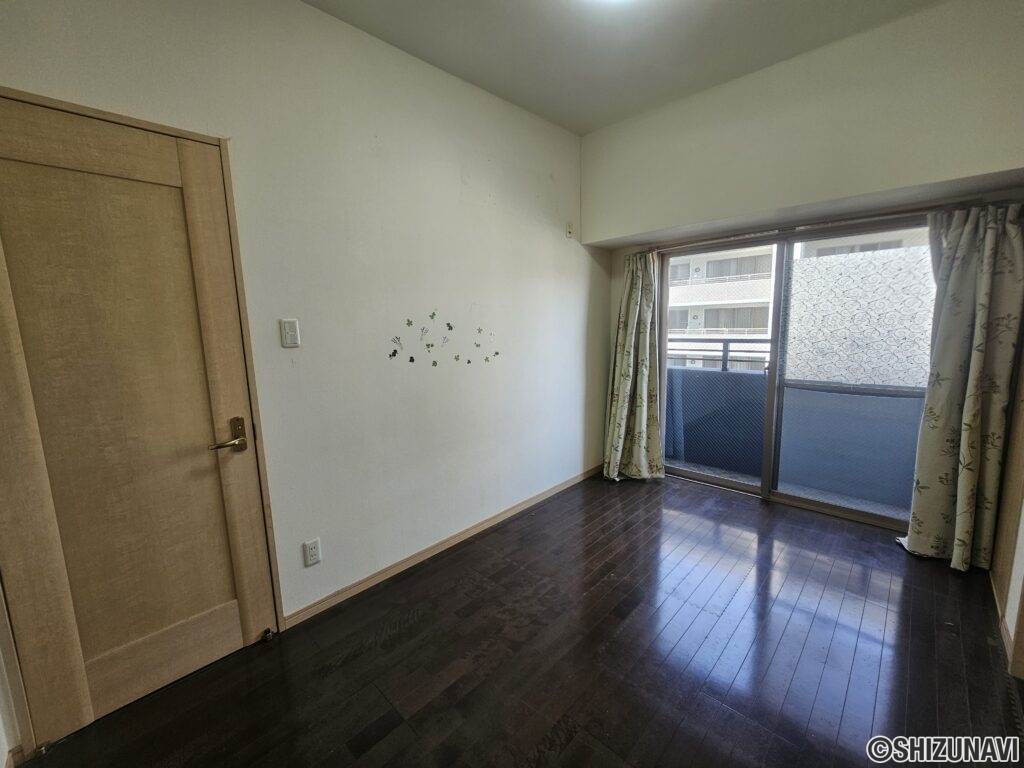 クイーンズタウン今泉　501号室　角部屋　 4LDKの画像