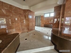 クイーンズタウン今泉　501号室　角部屋　 4LDKの画像