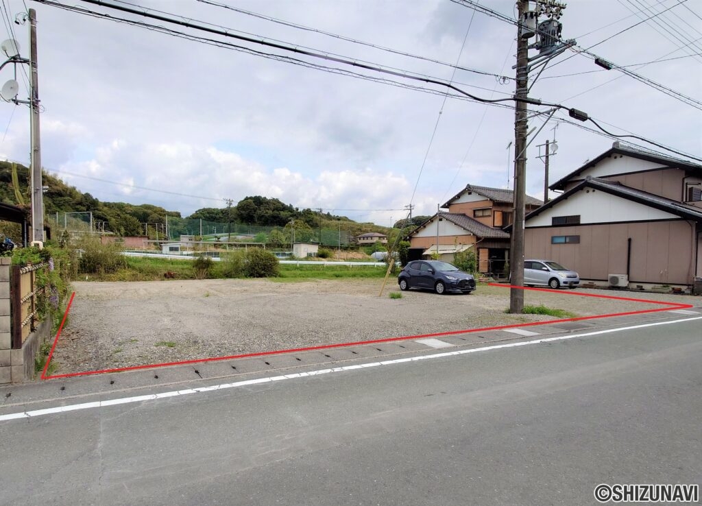 敷地全体南側接道：間口約20mです！