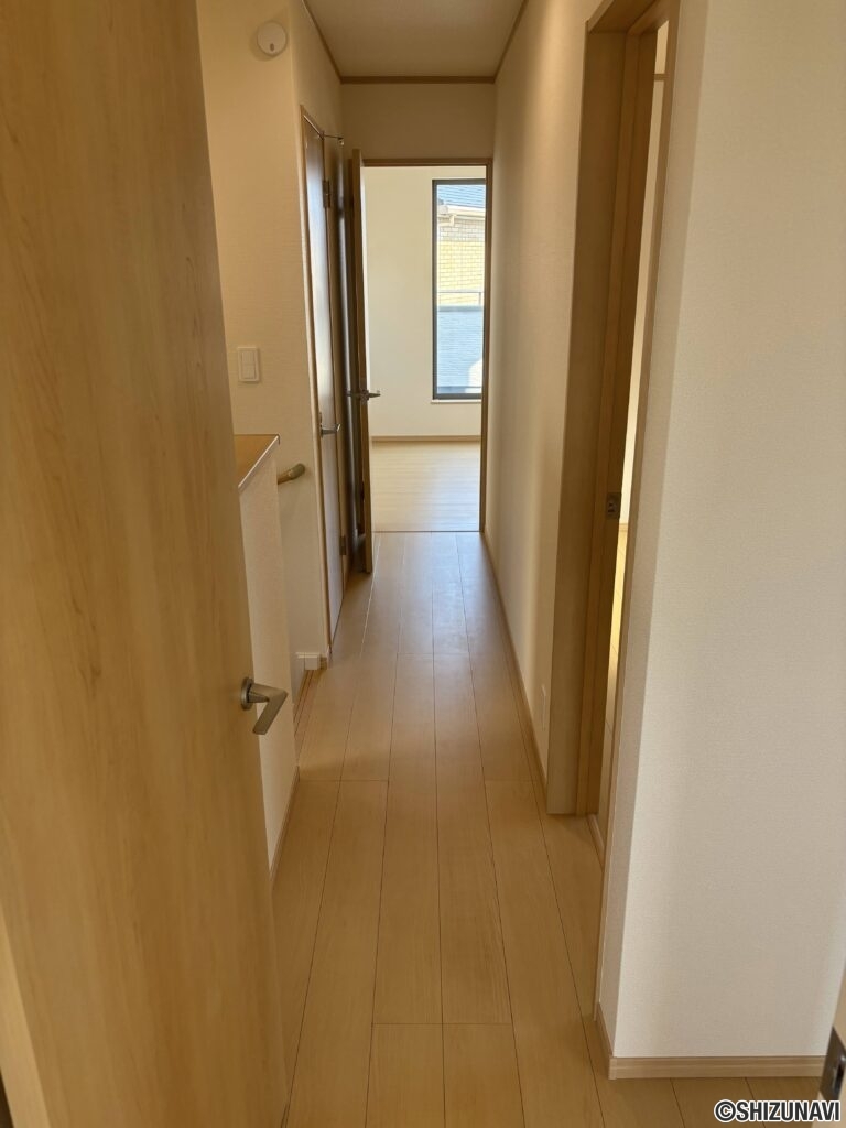１号棟　２階廊下の画像です。