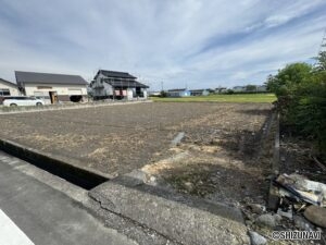 物件正面東側からの写真です