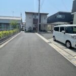 前面道路です