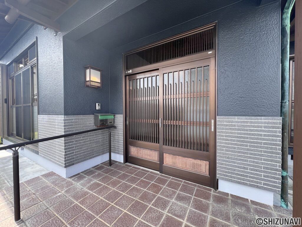島田市番生寺　玄関