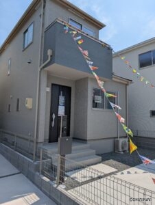 2号棟　正面左からの画像です。