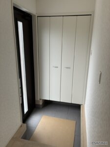 中郡　玄関