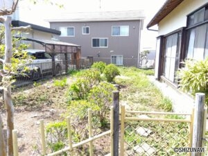 敷地南東側から撮影
