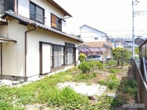 敷地南西側から撮影