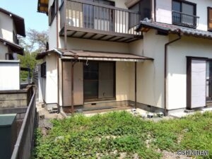 敷地南西側から撮影