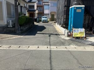 物件南側の道路です。
