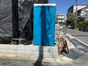 駐車場3台可能となっております。(車種による)