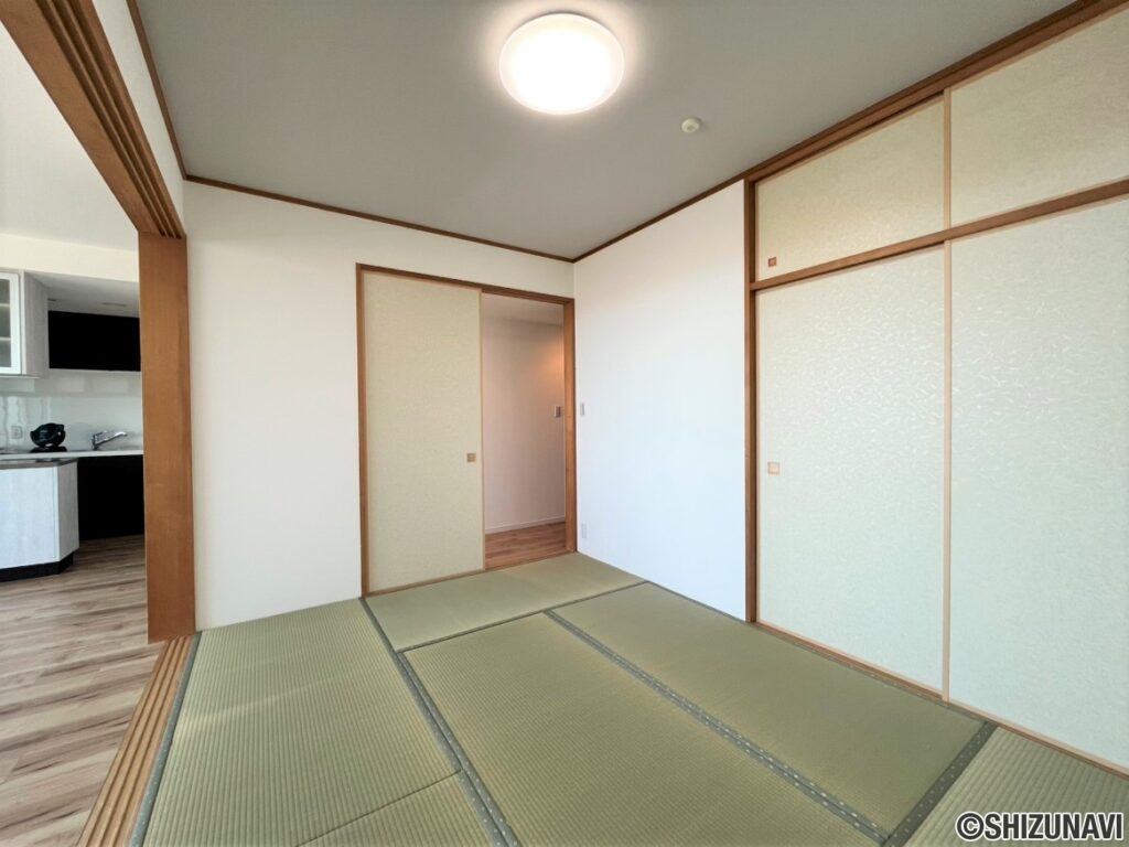 ６帖 和室です。表替えクロス交換 襖の貼り替えをしました！