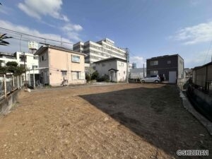 敷地北西から撮影。