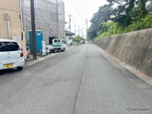 前面道路になります。北東側から撮影しております。