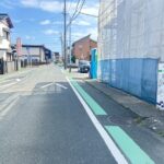 東側道路になります。