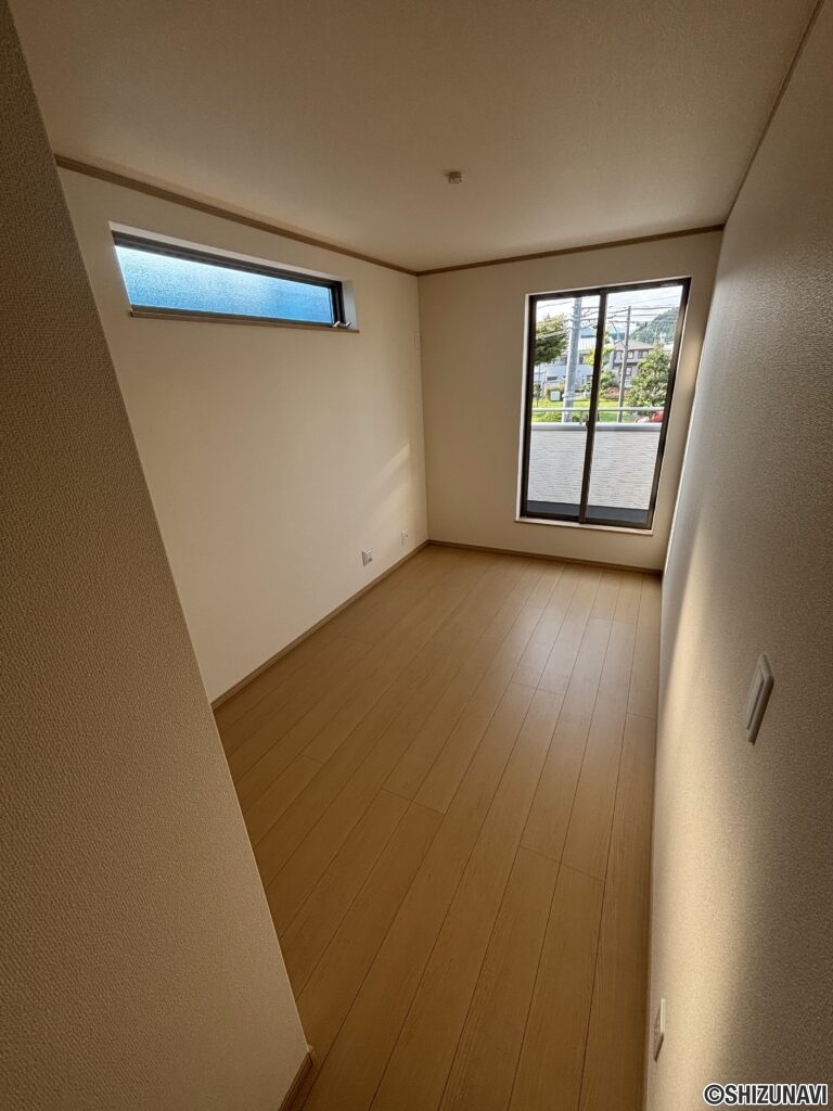 1号棟　2階洋室②の画像です。