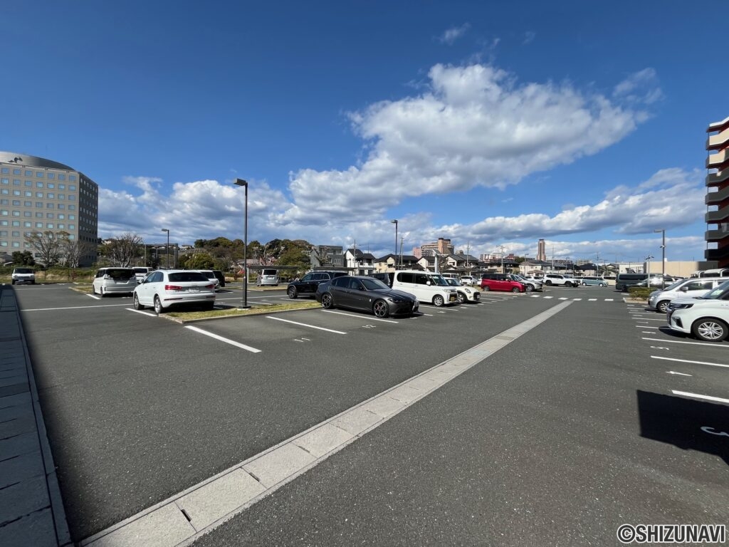 平面駐車場