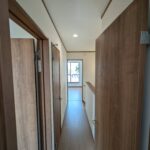 2号棟　2階廊下の画像です。