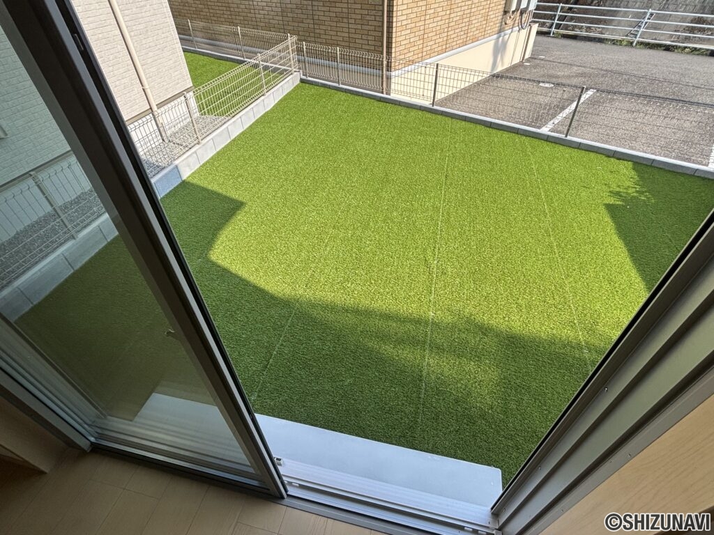 １号棟　お庭の画像です。
