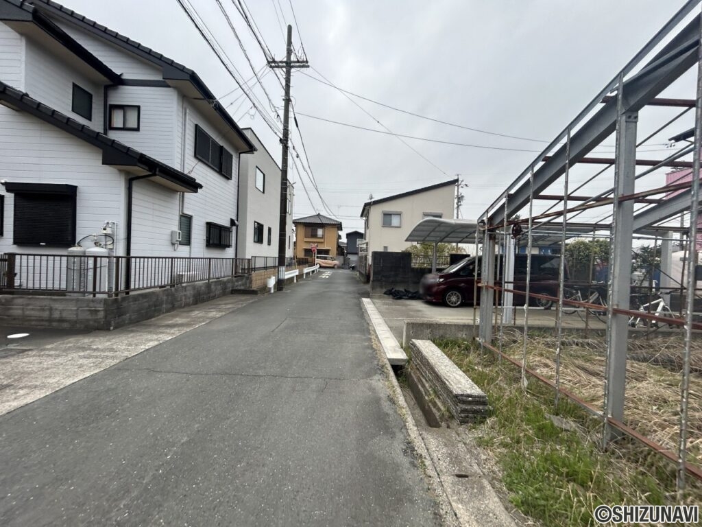 【前面道路】道路幅員約4mです。