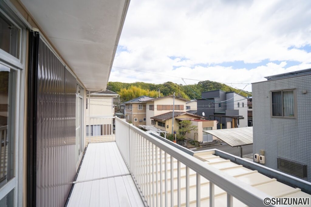 空き家買取専科　藤岡4丁目　ベランダ