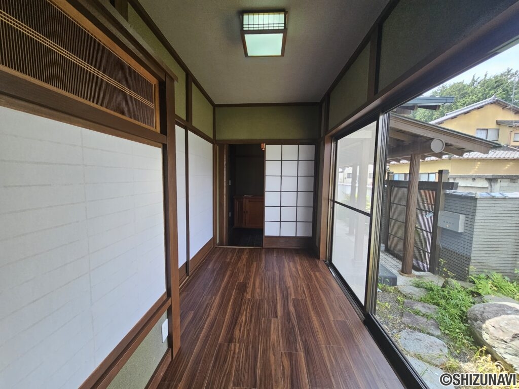 広縁