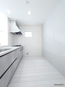 【2号棟】キッチン高級感あるスタイリッシュな空間です！
