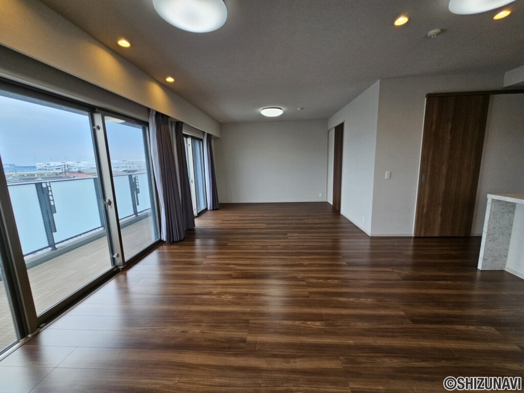 【仲介手数料不要】サーパス沼津本田町　408号　角部屋の画像