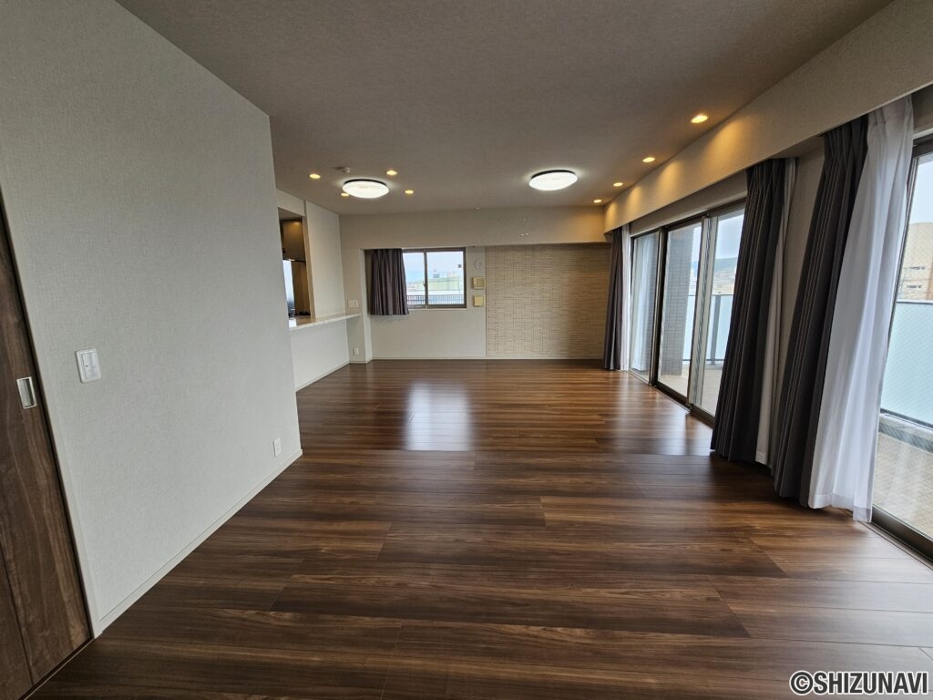 【仲介手数料不要】サーパス沼津本田町　408号　角部屋の画像