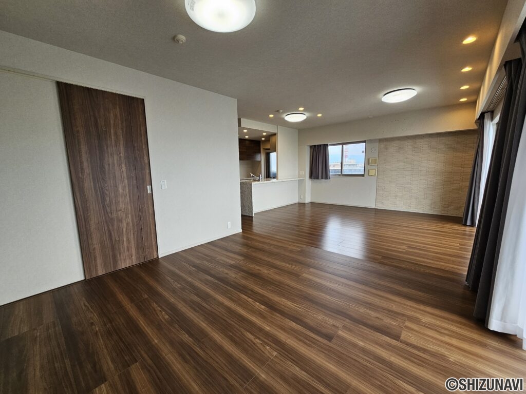 【仲介手数料不要】サーパス沼津本田町　408号　角部屋の画像