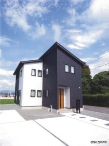 未入居一戸建て　富士宮市宮原　2階建　4LDKの物件画像