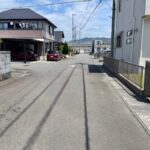 前面道路です